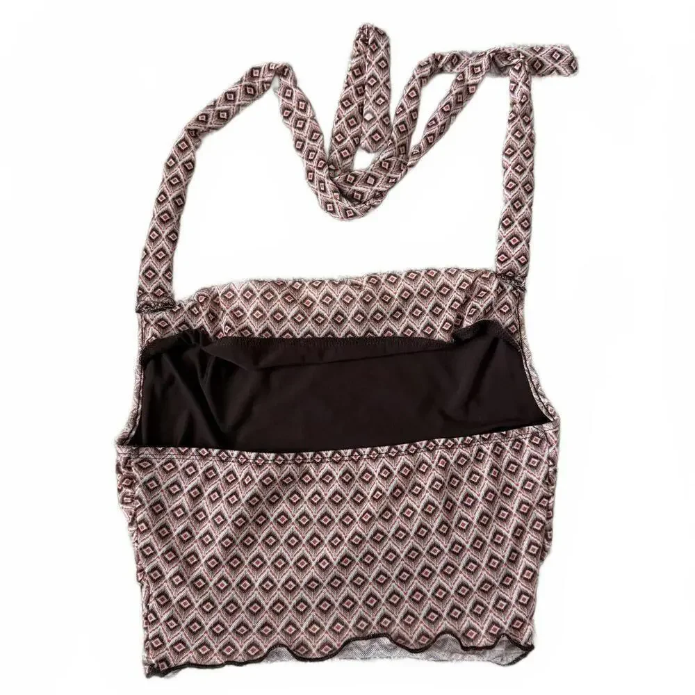 Stylish Diamond Pattern Halter Top - Perfect for Summer - Picture 4 of 5
